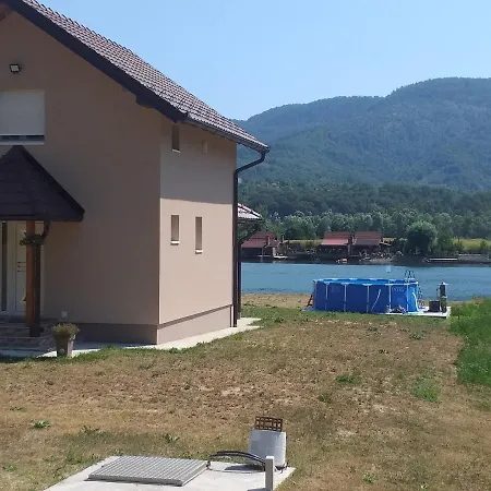 Biser Na Drini Holiday home Velika Reka